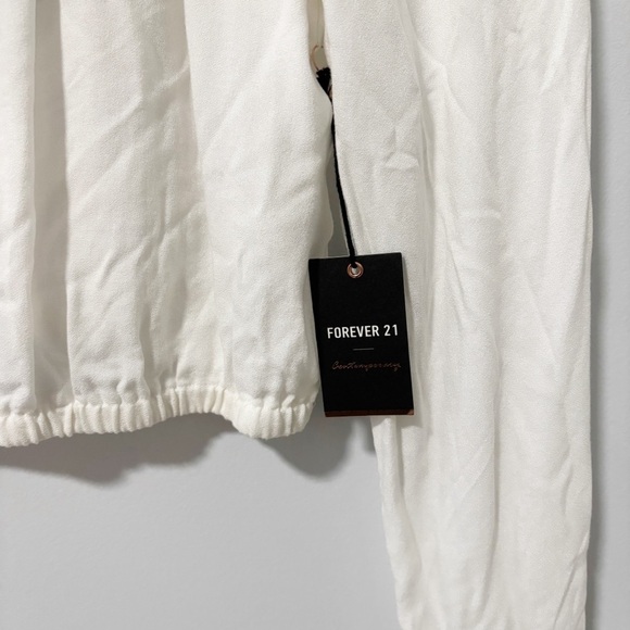 Forever‎ 21 Womens White Puff Sleeve Ruffled Crop Blouse Size Medium NWT - Picture 7 of 9